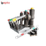 ZW32-12 Outdoor Vacuum Circuit Breaker 12kV MV VCB 4000A - Smart Recloser Controller Fault Isolation Distribution Automation